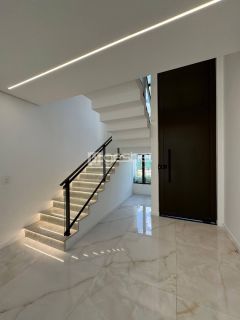 CASA DUPLEX NA CIDADE ALPHA
