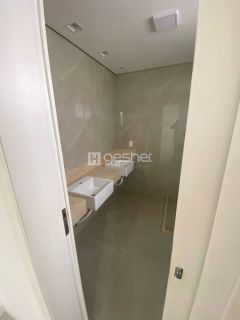 CASA PLANA NA CIDADE ALPHA