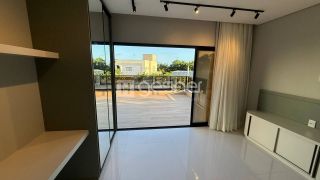 BELÍSSIMA CASA NO ALPHAVILLE FORTALEZA!