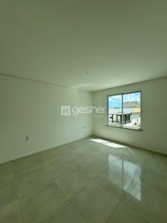 CASA DUPLEX NA CIDADE ALPHA