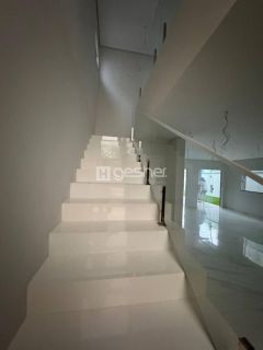 CASA DUPLEX NA CIDADE ALPHA