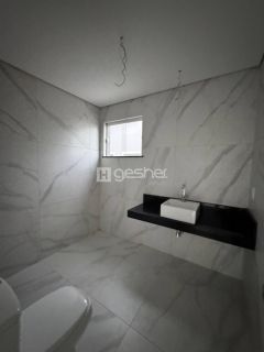 CASA DUPLEX NA CIDADE ALPHA