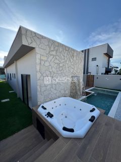 CASA PLANA PORTEIRA FECHADA NA CIDADE ALPHA