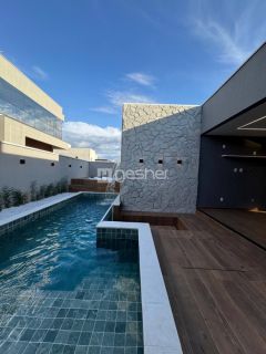 CASA PLANA PORTEIRA FECHADA NA CIDADE ALPHA