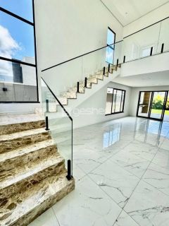 BELÍSSIMA CASA DUPLEX NA CIDADE ALPHA