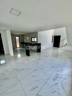 BELÍSSIMA CASA DUPLEX NA CIDADE ALPHA