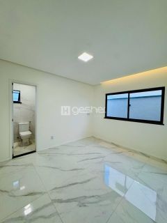 CASA PLANA NA CIDADE ALPHA