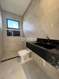 BELÍSSIMA CASA PLANA NA CIDADE ALPHA