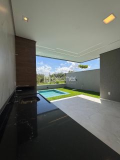 BELÍSSIMA CASA PLANA NA CIDADE ALPHA