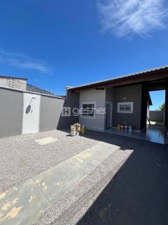 CASA SOLTA  DE ESQUINA  BARROCÃO / ITAITINGA