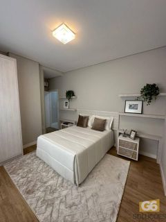 Amplo apartamento mobiliado, pronto para morar em Meia Praia!