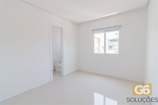 Luxuoso frente mar no Centro de Itapema, 5 suítes, sendo 01 master com banheira e closet! Confira!