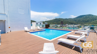 Luxuoso frente mar no Centro de Itapema, 5 suítes, sendo 01 master com banheira e closet! Confira!