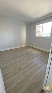 Lindo apto pronto, amplo e bem localizado, 3 suítes, 3 vagas de garagem, em Balneário Perequê.