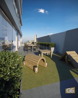 Bem localizado em Balneário Perequê. Amplo apto com 3 suítes e sacada vista mar!