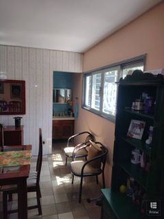 Casa no bairro de Campo Grande, próximo a estrada de Belém, com 5 quartos.