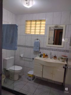 Casa no bairro de Campo Grande, próximo a estrada de Belém, com 5 quartos.