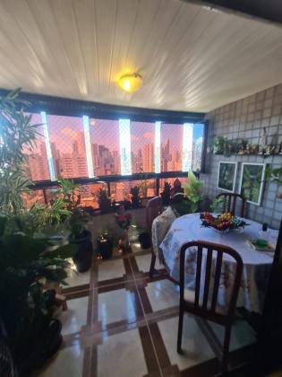 Apartamento a venda 3 quartos 1 suíte 1 suíte reversível, 2 vagas cobertas em  Boa Viagem.