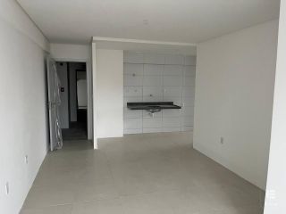Apartamento novo, em Boa Viagem, localizado na rua Marechal Juarez Távora, nº 370.