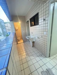 Apartamento Para Vender com 4 quartos 2 suítes no bairro Boa Viagem em Recife