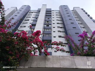 Apartamento Duplex de Cobertura, com 4 quartos, uma suíte, três varandas amplas