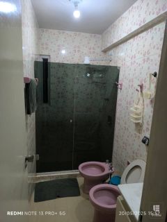 Apartamento Duplex de Cobertura, com 4 quartos, uma suíte, três varandas amplas