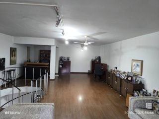 Apartamento Duplex de Cobertura, com 4 quartos, uma suíte, três varandas amplas
