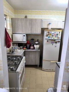 Apartamento Duplex de Cobertura, com 4 quartos, uma suíte, três varandas amplas