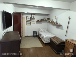 Apartamento Duplex de Cobertura, com 4 quartos, uma suíte, três varandas amplas