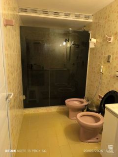 Apartamento Duplex de Cobertura, com 4 quartos, uma suíte, três varandas amplas