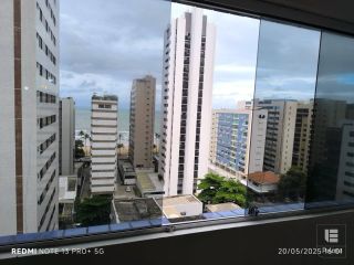 Apartamento Duplex de Cobertura, com 4 quartos, uma suíte, três varandas amplas