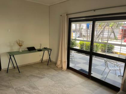 Casa ampla, em exelente estado de conservação, localização excelente, rua ampla e de fácil acesso.