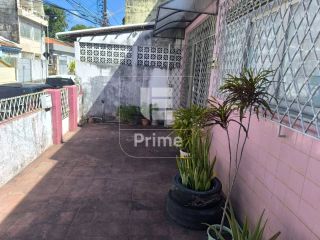 Casa para Vender com 4 quartos 1 Suíte em Casa Amarela