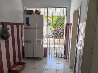 Casa para Vender com 4 quartos 1 Suíte em Casa Amarela