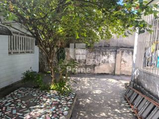 Casa para Vender com 4 quartos 1 Suíte em Casa Amarela