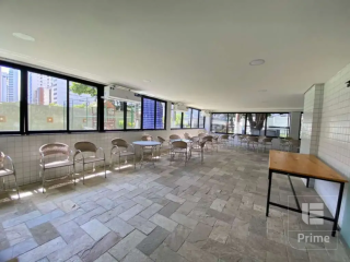 Apartamento à Venda em Boa Viagem com 3 Quartos e Lazer