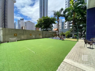 Apartamento à Venda em Boa Viagem com 3 Quartos e Lazer