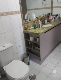 Oportunidade no Espinheiro: 3 Quartos, 2 Vagas e Excelente Localização