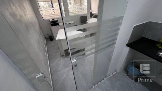 Imperdível! Sala Comercial Completa, Climatizada e Pronta para Trabalhar
