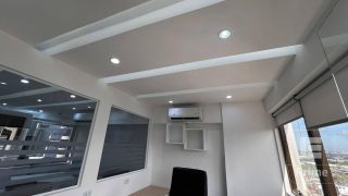 Imperdível! Sala Comercial Completa, Climatizada e Pronta para Trabalhar