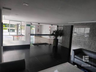 Madalena, beira-rio, 3 quartos, com duas vagas de garagens, posição nascente.