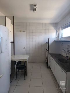 Madalena, beira-rio, 3 quartos, com duas vagas de garagens, posição nascente.