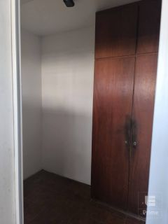 Madalena, beira-rio, 3 quartos, com duas vagas de garagens, posição nascente.