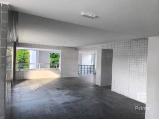 Madalena, beira-rio, 3 quartos, com duas vagas de garagens, posição nascente.