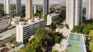 Apartamento com 3 suítes em Casa Forte, alto padrão Moura Dubeux