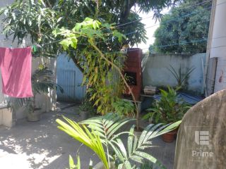 Casa com sobrado no bairro de Campo Grande, próxima a estrada de Belém.