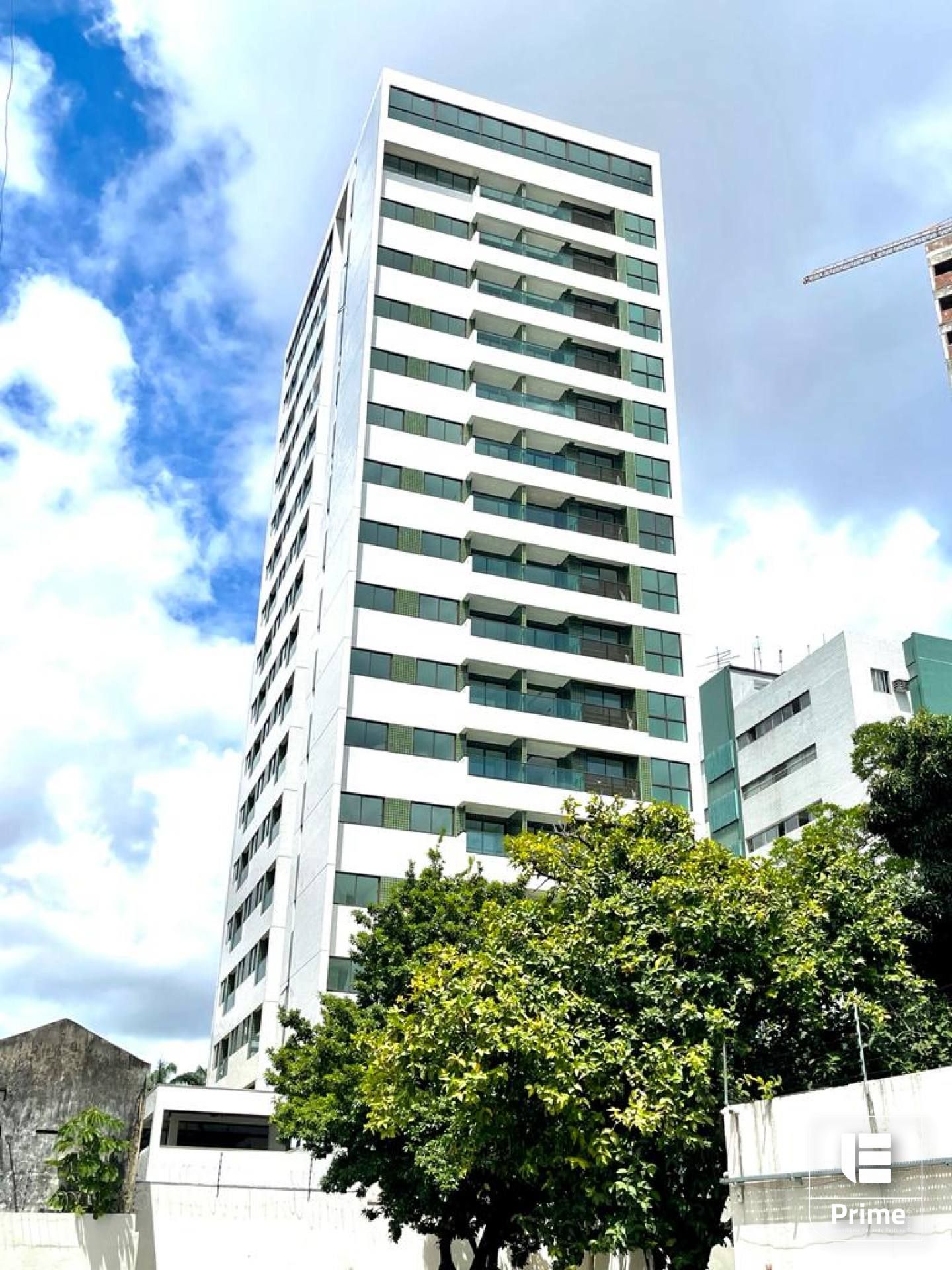 Apartamento Para Vender com 2 quartos,1 suíte no bairro da Madalena, lazer completo e equipado
