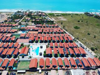 Casa c/primeiro andar, c/3 quartos suítes, piscina privativa, em cond., Praia dos Carneiros