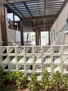 Casa c/primeiro andar, c/3 quartos suítes, piscina privativa, em cond., Praia dos Carneiros