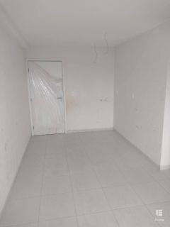 Apartamento 2 quartos, próximo à Beira-rio, com lazer